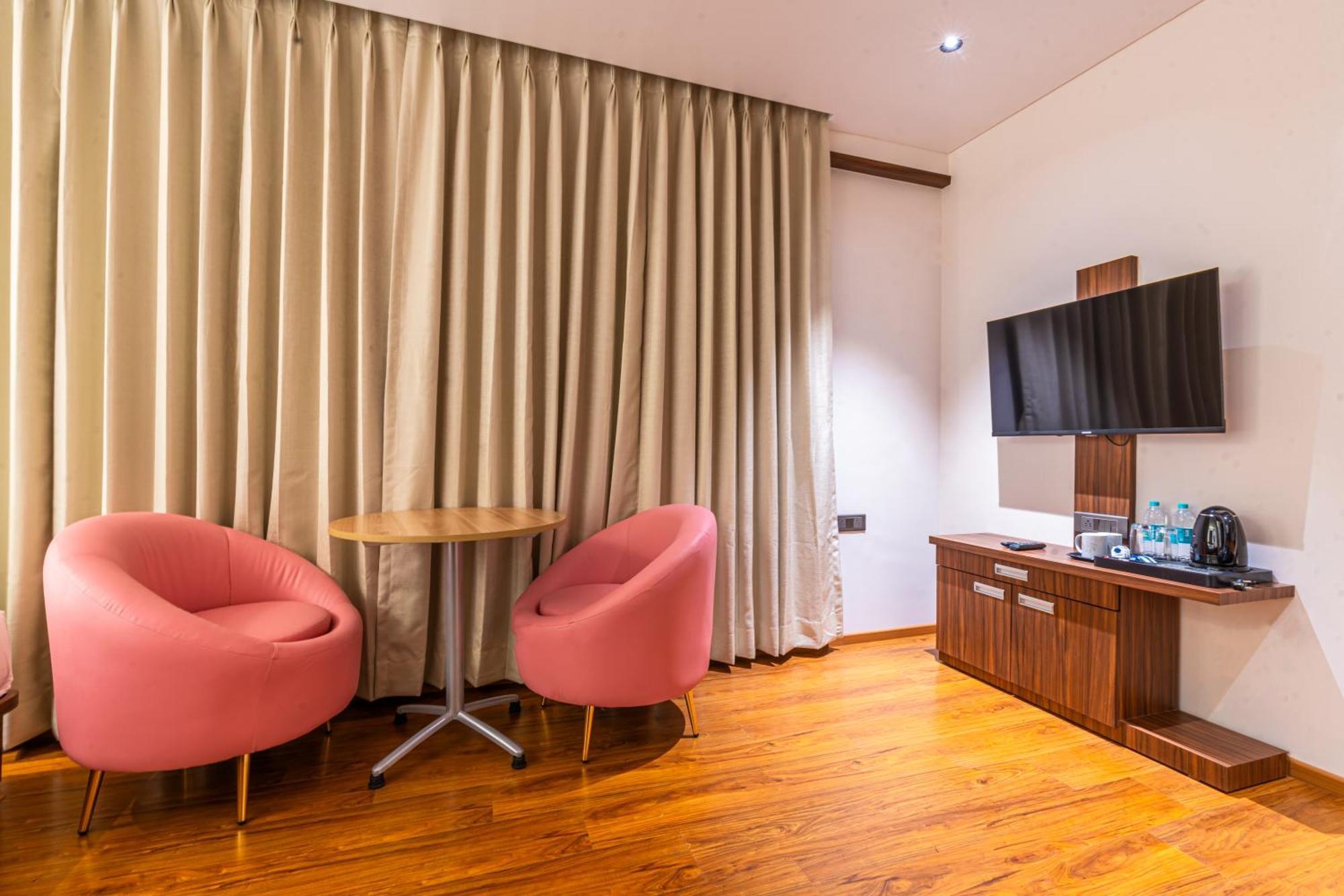 Treebo Premium Heritage Grand -Majiwada Тхане Екстер'єр фото