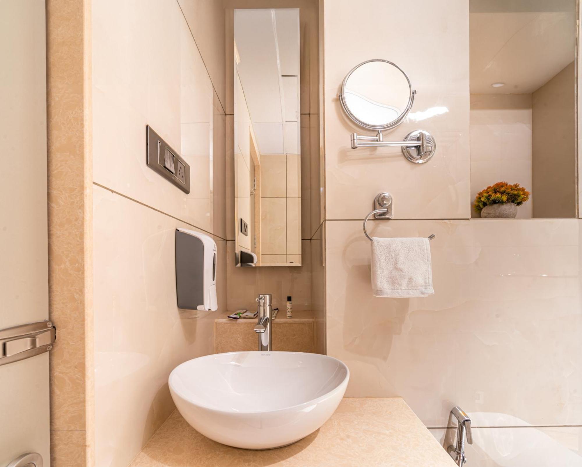 Treebo Premium Heritage Grand -Majiwada Тхане Екстер'єр фото