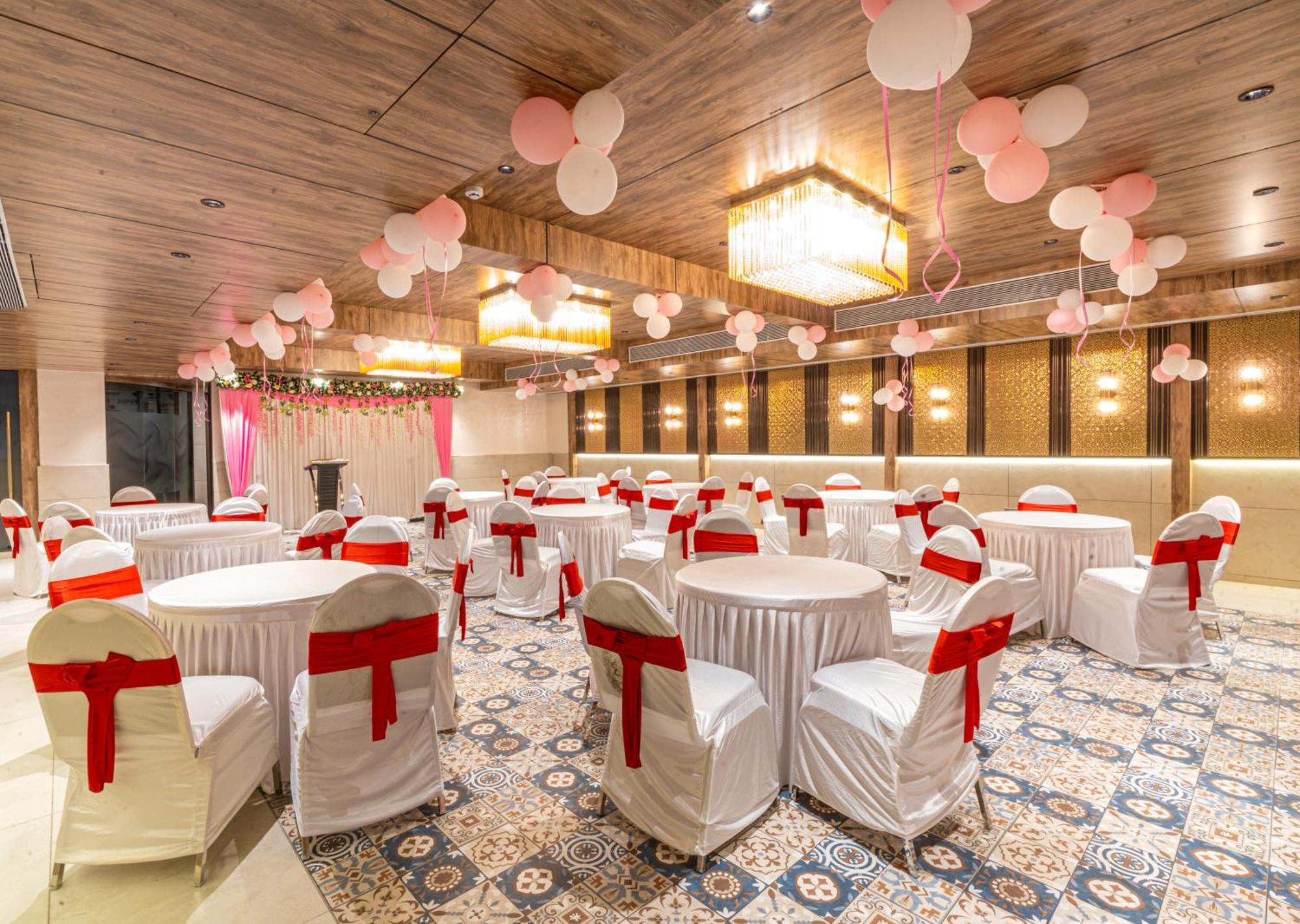 Treebo Premium Heritage Grand -Majiwada Тхане Екстер'єр фото