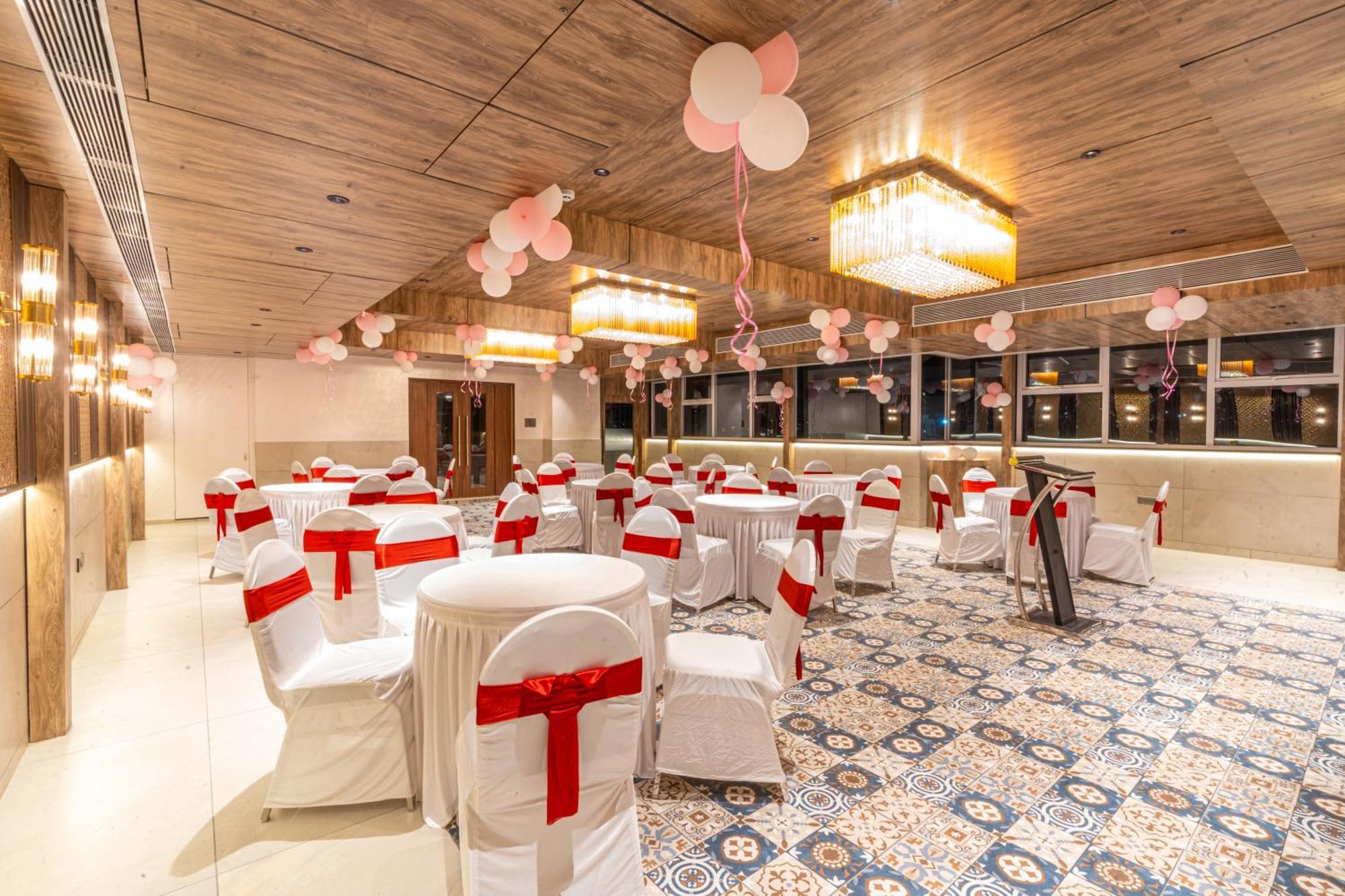 Treebo Premium Heritage Grand -Majiwada Тхане Екстер'єр фото